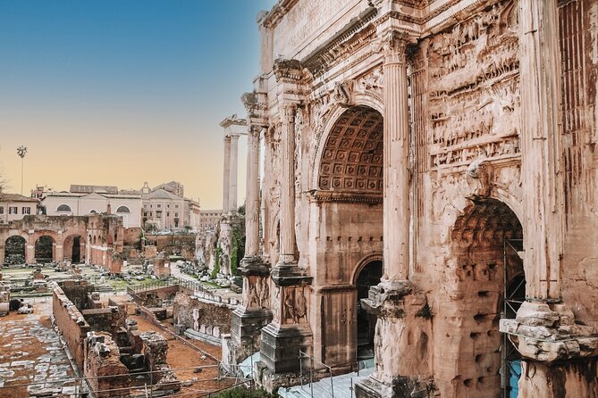 Colosseum, Palatine Hill and Roman Forum with Guided Tour - What the small group, earphones, and timing mean for you