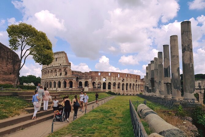 Colosseum, Palatine Hill and Roman Forum with Guided Tour - Price and value: why $58 can feel fair here