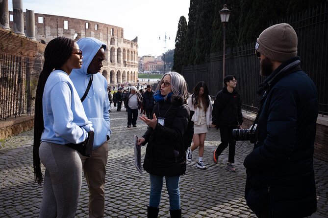 Colosseum, Roman Forum & Palatine Hill Guided Tour - Stop 1: Entering the Colosseum on the first and second levels