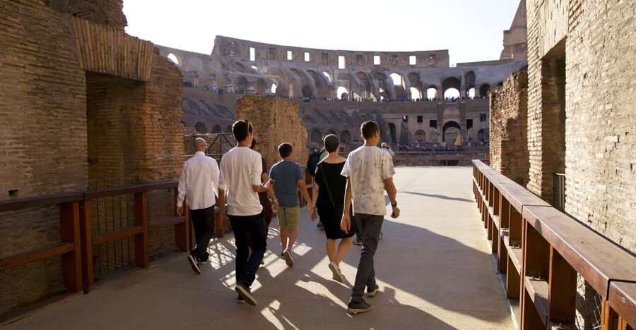 Colosseum: Semi Private Tour with VIP Arena Access - Meeting at Via dei Fori Imperiali without losing your day