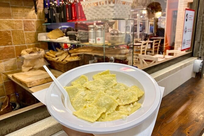 Cooking Class and Lunch at a Tuscan Farmhouse with Local Market Tour from Florence - Lunch on the estate, 4 courses and Tuscan wine