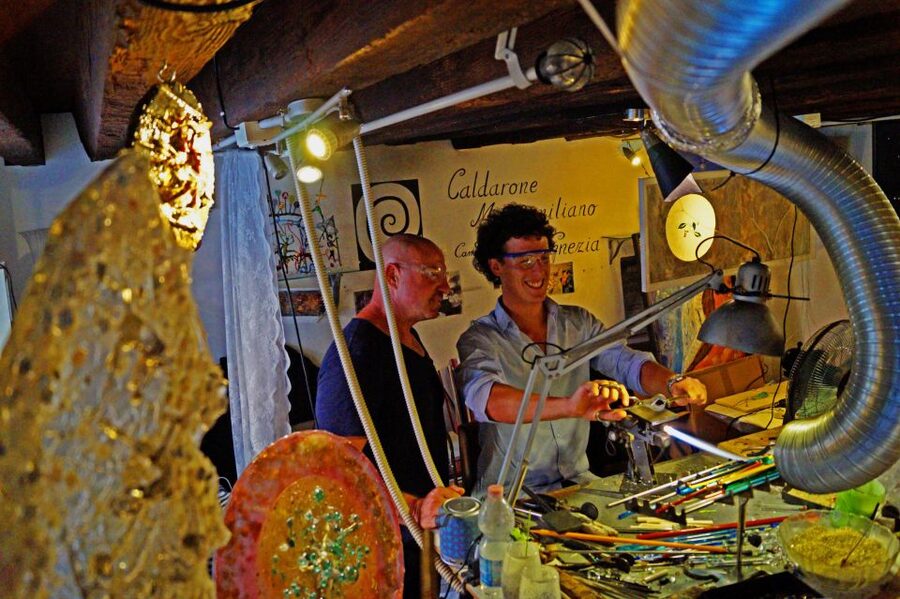 Create Your Glass Artwork: Private Lesson With Local Artisan - Who Should Book This Private Glass Lesson, and Who Might Not Love It