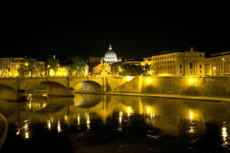 Dark Heart of Rome - Facts, Legend & Mystery Walking Tour - Castel Sant’Angelo finish, end the night with an easy exit