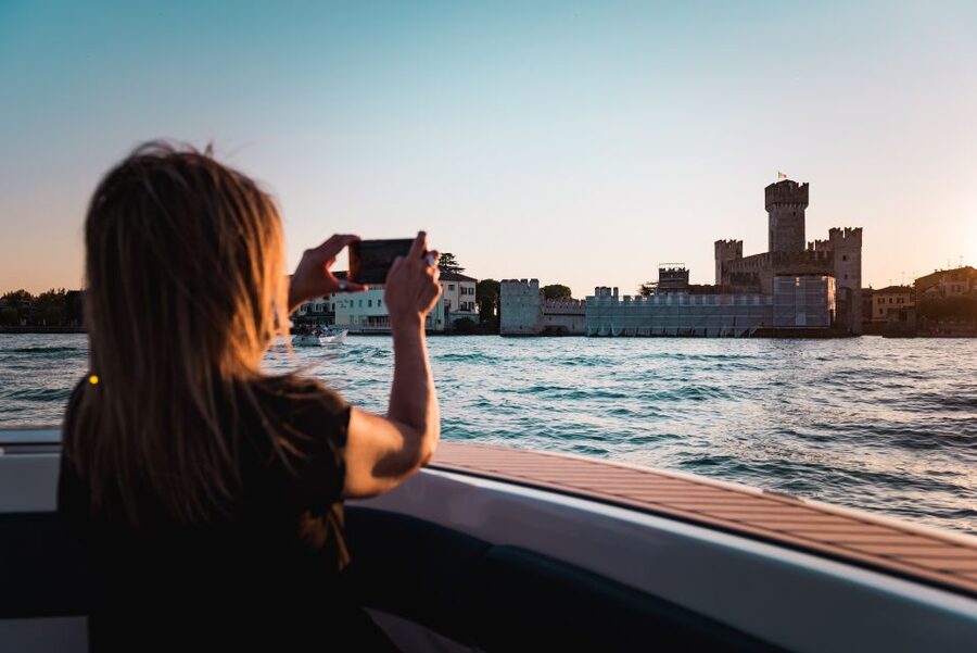 Desenzano del Garda: Sunset Boat Trip at Sunset with Drink - Key highlights you will actually care about