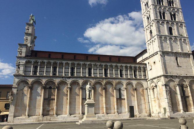 Discover Lucca’s Secrets on a Guided Walking Tour - Stop 3: Via Fillungo, San Frediano mosaic, and the towers you will want to photograph