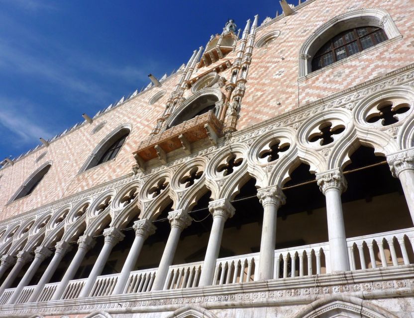 Doge's Palace Skip-the-Line Guided Tour - Bridge of Sighs Inside, the Prison Connection, and Casanova