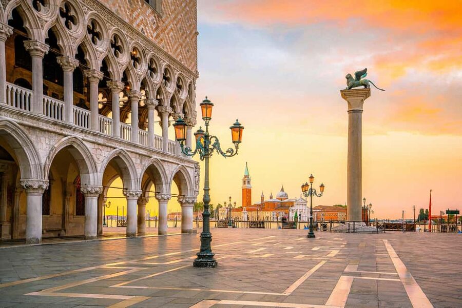 Doge’s Palace & St. Mark’s Basilica Tickets + Tour Options - Doge’s Palace: the Bridge of Sighs and New Prisons, in the time you have