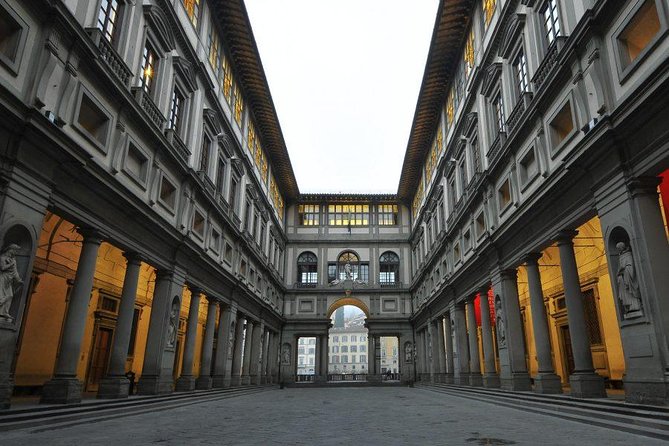 Early Access Guided Uffizi Gallery Tour Skip-the-Line Small Group - The Masterworks to Look For: Leonardo, Michelangelo, Caravaggio, Titian, Botticelli