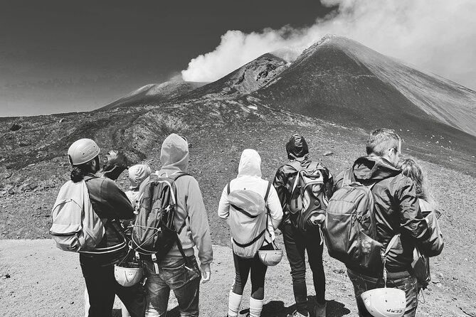Etna excursion 3000 meters with 4x4 cable car and Trekking - Valle del Bove, the horseshoe viewpoint that earns its stop