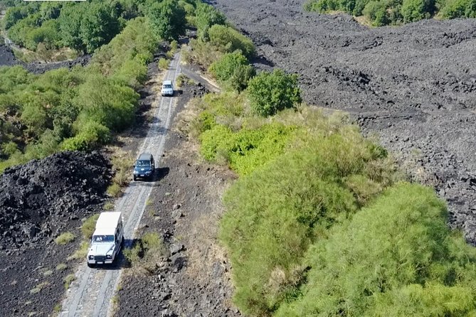 Etna Tour in 4x4 - Valle del Bove amphitheater: why this stop hits so hard