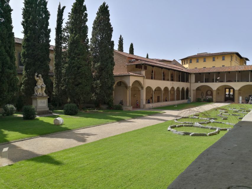 Florence: 1.5-hour Santa Croce Guided Experience - Giotto frescoes and the chapel stops that change the mood
