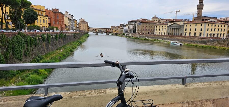 Florence: 2-Hour Guided Bike Tour - Pitti Palace to Ponte Vecchio: Where Power Meets Craft