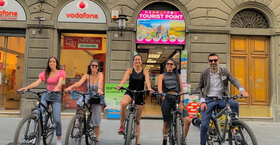 Florence: 2-Hour Guided Sightseeing Bike Tour - Getting set up at My Green Tour and the pickup options
