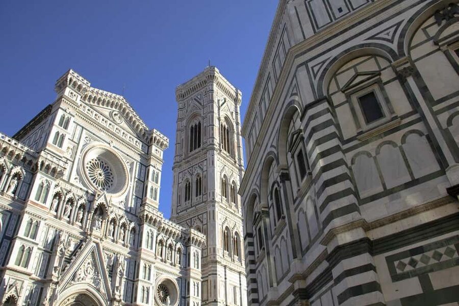 Florence: 4-Hour Accademia and Uffizi Galleries Guided Tour - Piazza della Signoria to the Uffizi: a smart transition from outdoors to oil paint
