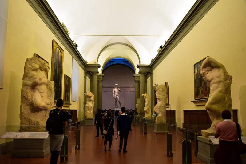 Florence: Accademia and Uffizi Gallery Guided Tour - What You’ll See in the Uffizi: Renaissance Paintings Plus Ancient Sculpture