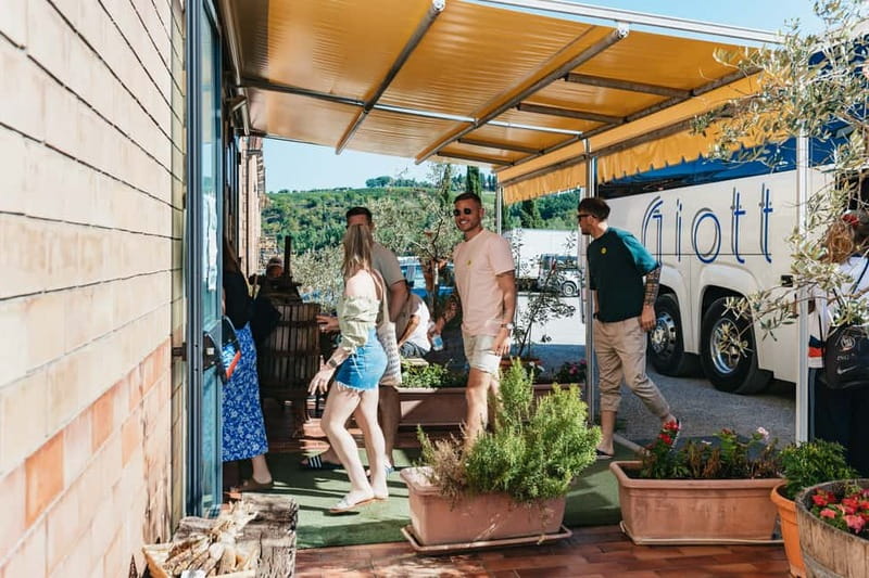 Florence: Chianti Wineries Tour with Wine Tasting - Wine shopping: what you can buy, and how to take it home