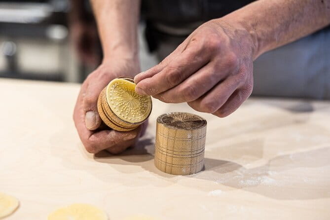 Florence: Cooking Class Pasta & Tiramisu Making Unlimited Wine - Instructors Make or Break It, and This Class Is Built Around Personality