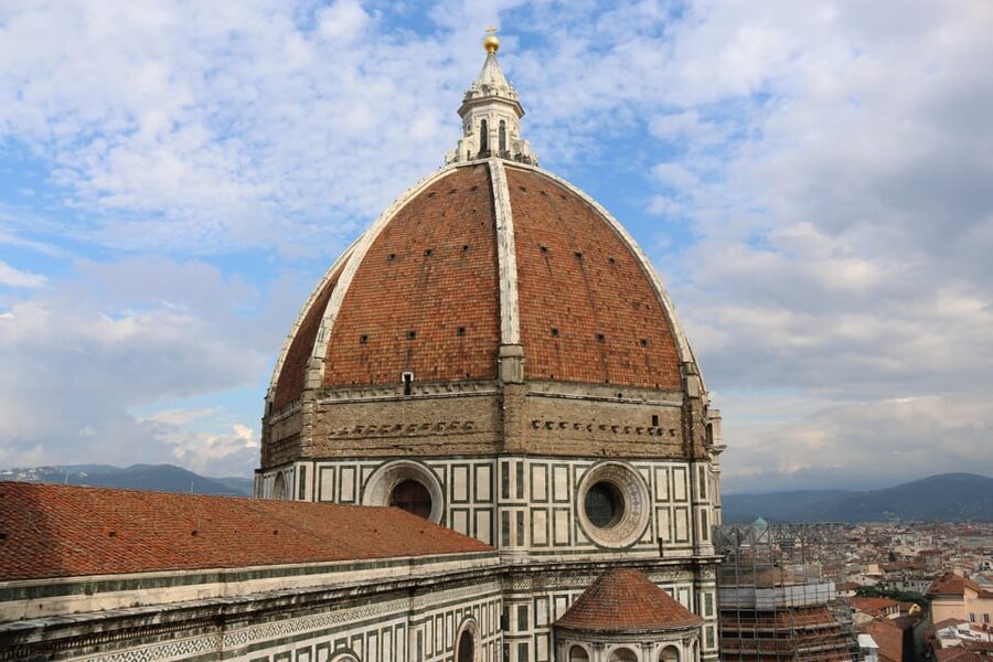 Florence: Duomo Cathedral Guided Tour - Medici stories that make the Duomo construction feel personal