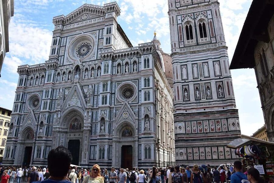 Florence: Duomo Cathedral Guided Tour - Meeting at Via de’ Pucci and getting to the front of the line