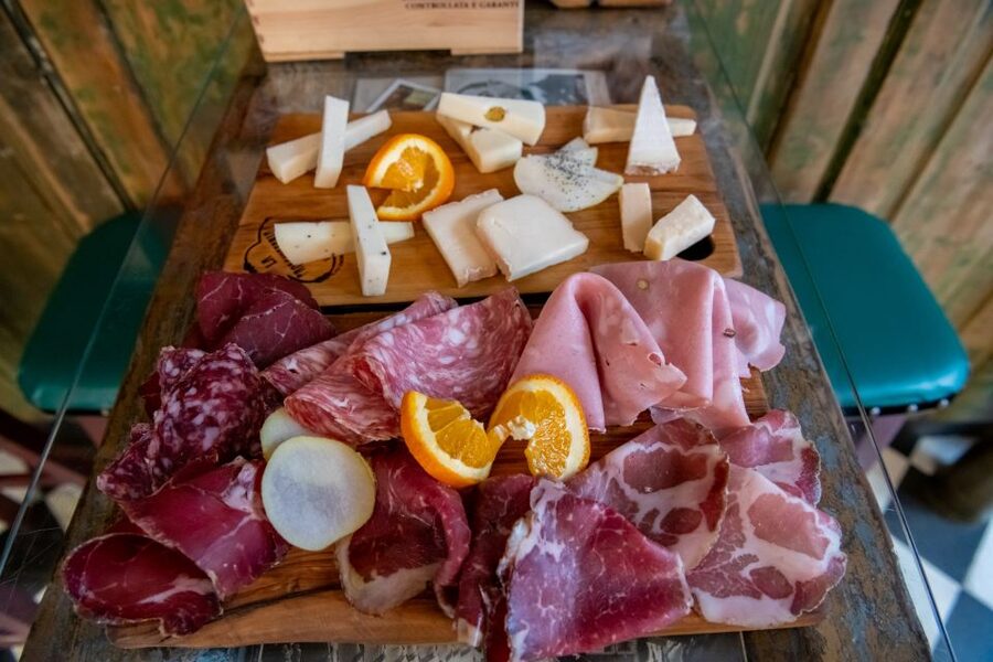 Florence: Flavours of Tuscany Food Tour - The walking section: why the route helps you understand Tuscan food