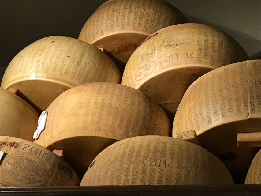 Florence: Guided Food Tour with Fiorentina Steak and Wine - Key things that make this Florence food tour worth your time