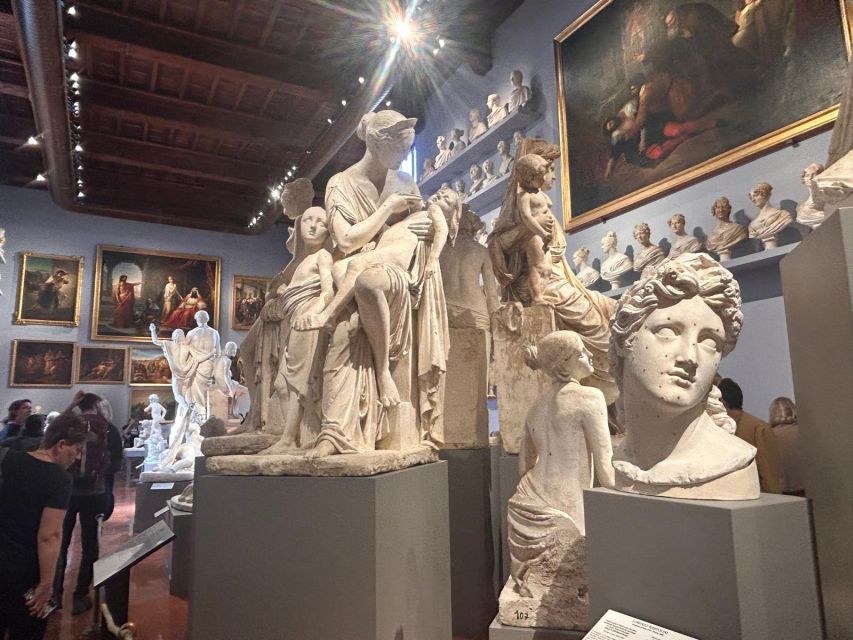 Florence: Michelangelo's David Entrance Ticket and Audio App - Getting In Through the Separate Entrance (Timed Means Timed)