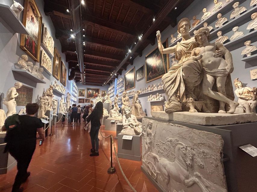 Florence: Michelangelo's David Entrance Ticket and Audio App - Where to Meet, Exchange, and Get Your Audio Login