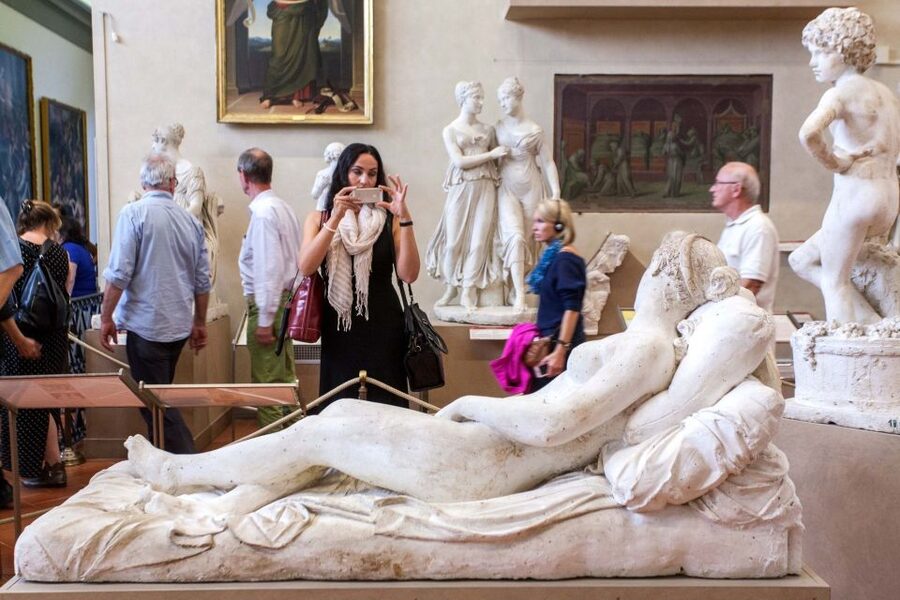 Florence: Michelangelo's David Priority Ticket & Audio App - Don’t miss the Prisoners (Prigioni) and the Pope Julius II backstory