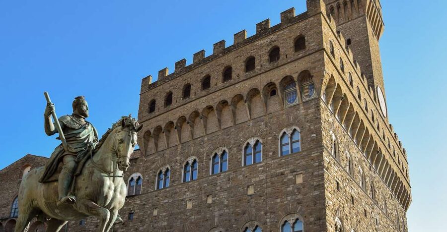 Florence: Mysteries of the Medici Guided Walking Tour - Why the Medici story still feels like a street-level mystery in Florence