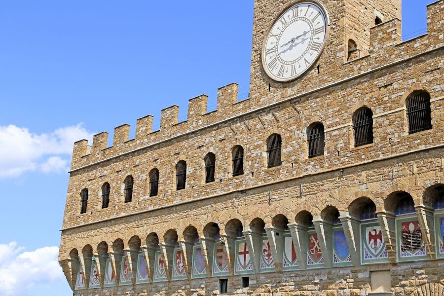 Florence: Palazzo Vecchio Entrance Ticket & Audioguide - Salone dei Cinquecento and Vasari’s works: the room that feels like a statement