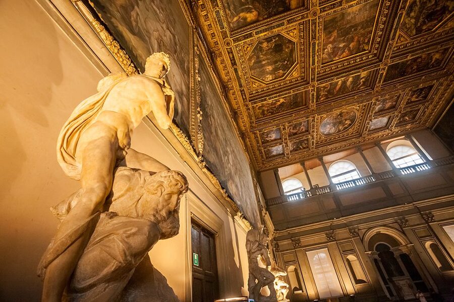 Florence: Palazzo Vecchio Entrance Ticket & Audioguide - Using the audioguide or 7-inch tablet without getting frustrated