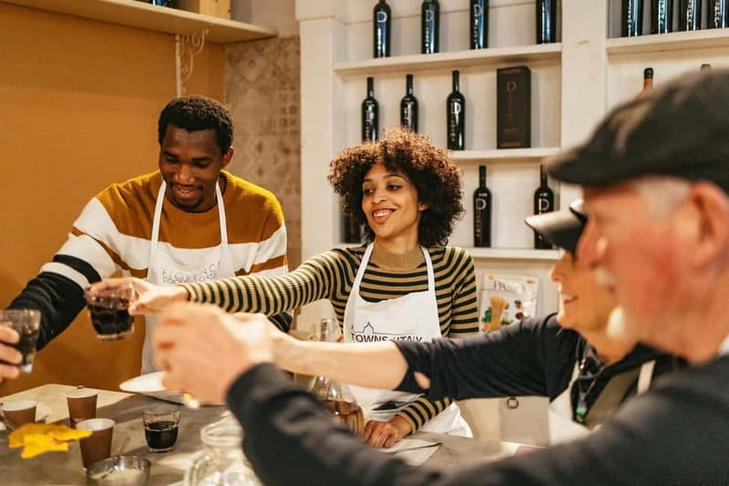 Florence: Premium Cooking Class for Pasta and Gelato - Where you start: Towns of Italy Cooking School (and how to show up right)
