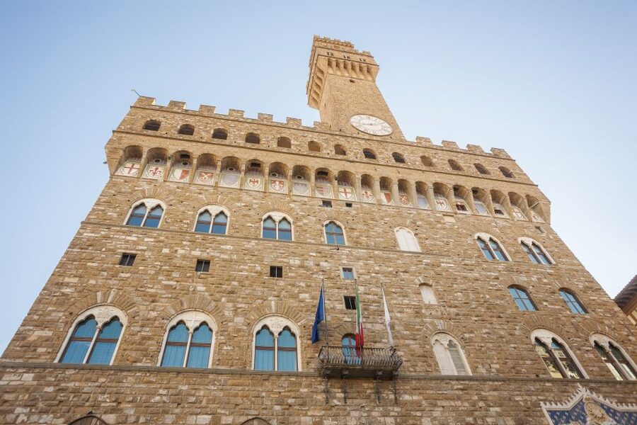 Florence: Private Walking Tour of Florence's Hidden Gems - Where you meet, and how the route connects the big sights