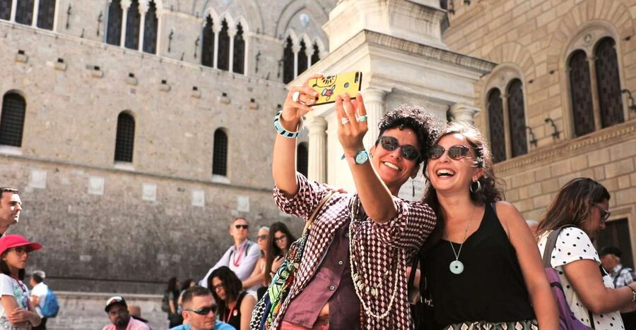 Florence: S. Gimignano, Siena, Chianti & Wine Tasting Lunch - Siena’s medieval streets: guided center, Piazza del Campo, and cathedral time
