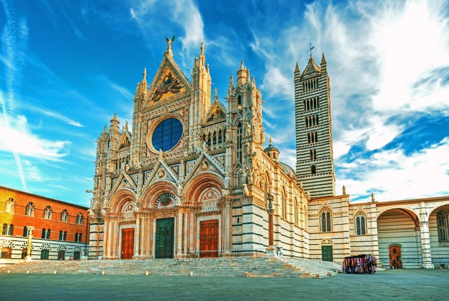 Florence: Siena & San Gimignano Day Trip with Lunch & Wine - San Gimignano in 90 minutes, towers included in your photos