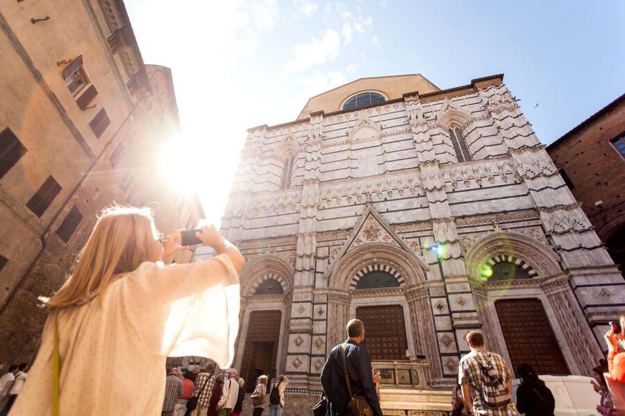 Florence: Siena, San Gimignano & Monteriggioni with Tasting - Monteriggioni: Walk the Walls First, Then Let the Views Do the Rest
