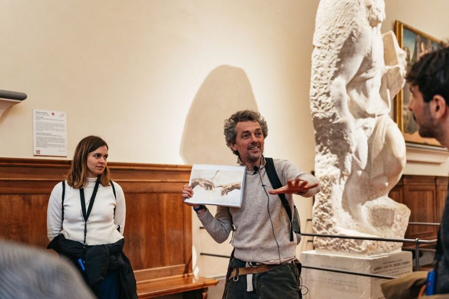Florence: Skip-the-Line Accademia Guided Tour - Headsets, Luggage Deposit, and Comfort Stuff You Should Plan For