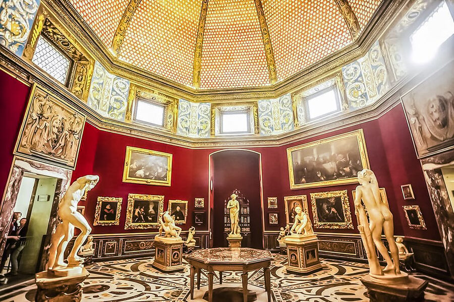 Florence: Skip-The-Line Uffizi Gallery Timed Entry Ticket - Renaissance giants around every corner, Michelangelo and friends