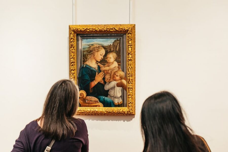 Florence: Skip-the-Line Uffizi Small Group Tour - The Medici plotline you will hear, Uffizi means offices