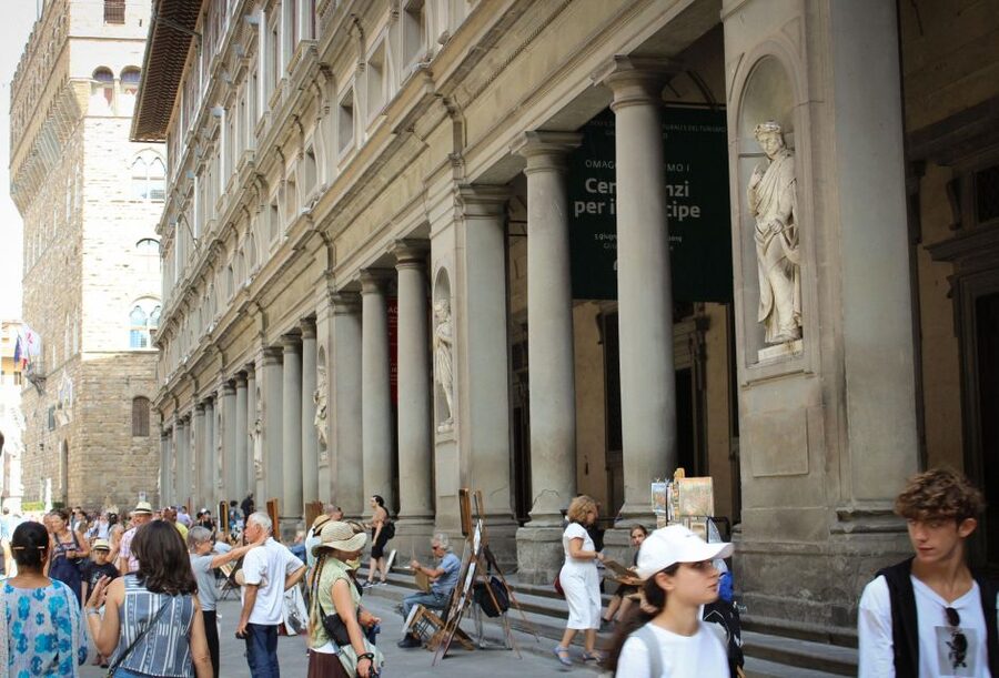 Florence: Uffizi Entry Ticket & Audio Guided Tour with Host - Time Management for a Short, High-Value Gallery Day
