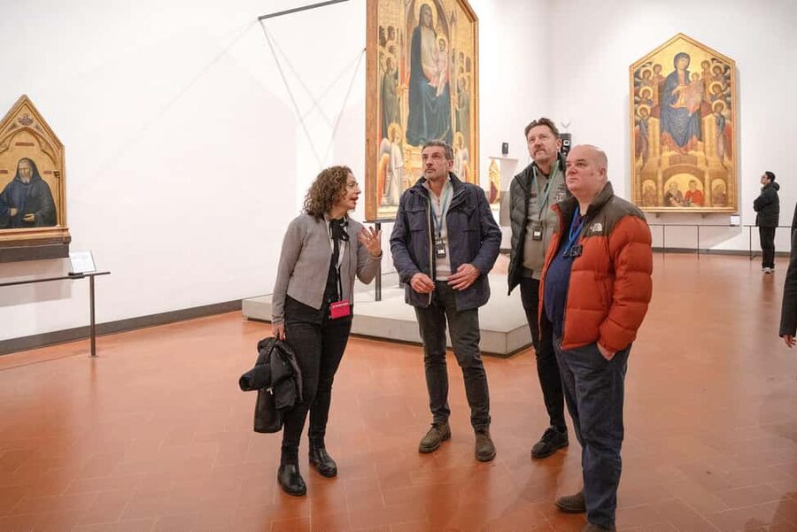 Florence: Uffizi Gallery Skip-the-Line Guided Tour - How the Guided Walk Works With a Radio System and a Real Narrative