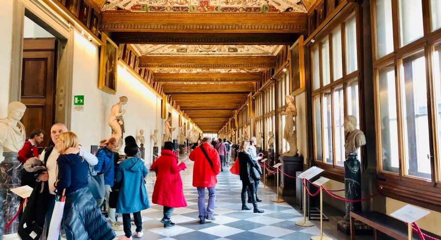 Florence: Uffizi Gallery Small-Group Guided Tour with Ticket - Botticelli, Leonardo da Vinci, Michelangelo, the big names you will actually remember
