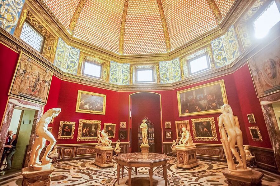 Florence: Uffizi Priority Ticket & Masterpieces Audio App - Your Best Bets Inside: Venus, Leonardo, Medusa, and That Michelangelo Wood Painting