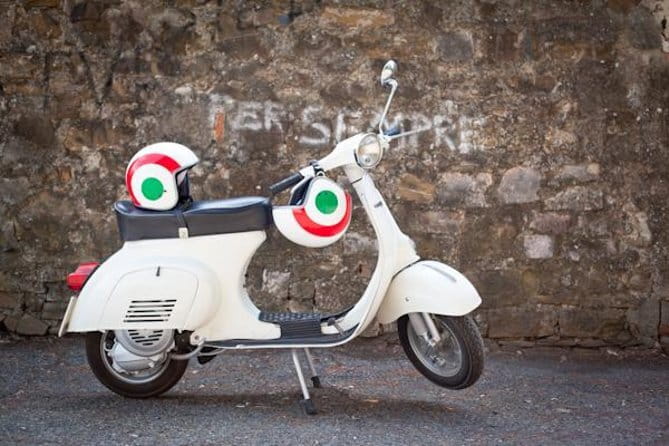 Florence Vespa Tour: Tuscan Hills and Italian Cuisine - Key points at a glance