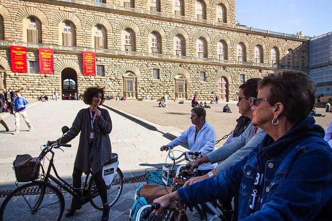 Florence Vintage Bike Tour-guided, small group or private option - Florence on two wheels: why this route feels efficient