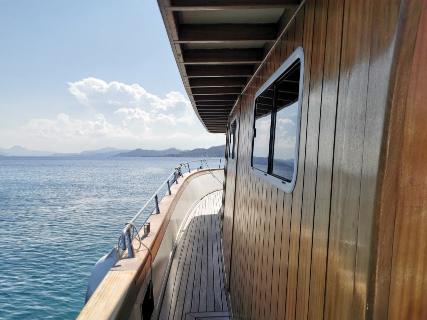 Forio: Ischia Island Boat Tour with Local Lunch and Swimming - Sorgeto breakfast, San Pancrazio, and Grotta dell’Amore cave swim