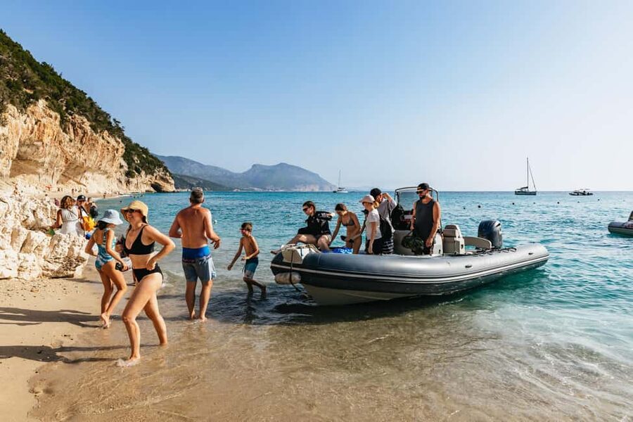 From Cala Gonone: Gulf of Orosei Dinghy Trip - Guides, safety, and why the skipper changes the whole day
