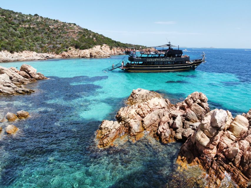 From Cannigione: La Maddalena Archipelago Boat Trip - La Maddalena Town Hour: Shops, Gelato Pace, and Easy Walking