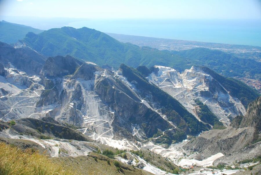 From Carrara: Marble Quarries Jeep Tour with Lardo Tasting - Lardo di Colonnata tasting: why it fits this day