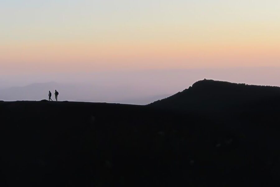 From Catania: Mount Etna Sunset Tour with Tasting and Cave - Lava cave visit from the 1792 eruption: what it’s like underground